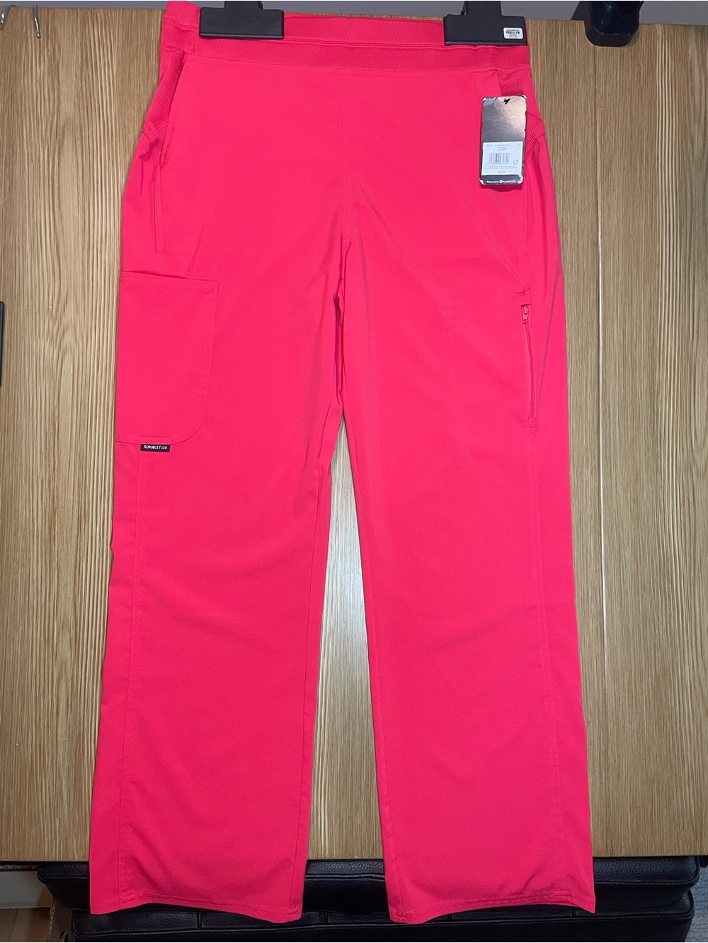NWT Scrubletics Flamingo Pink Cargo Scrub Pants Ribbed Waist Womens L